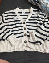Sweater Multiple Photo 0