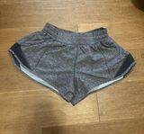 Lululemon Hotty Hot 2.5" Photo 0