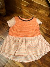 Women’s coral peach peplum blouse. Size petite medium Photo 0
