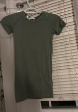 Lululemon Swiftly Tech Short Sleeve green size 0 fits a 4 Photo 0