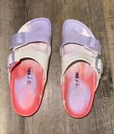 Sandal Photo 0