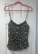Honey Punch NWOT FLORAL SATIN CAMISOLE TOP Black floral printed sleeveless top Photo 0