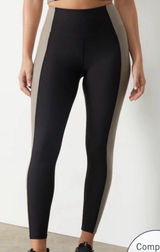 Abercrombie YPB Legging: Black/Latte Photo 0