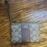 Coach Wristlet Photo 0