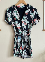 Abercrombie &‎ Fitch Black Floral Button Front Tie Waist Romper XS Short Sleeve Photo 0