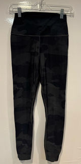 Alo High Waist Airlift 7/8 black‎ camo leggings Photo 0