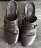 Clarks Collection Shoes Womens Size 8.5M Leather Mule Slip On Comfort Loafer Photo 0