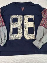 Long sleeve number over sized t shirt Photo 0