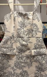 Pants Store Dress Photo 0
