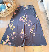 Vince Camuto Midi Skirt Womens Rich Black XS Photo 0