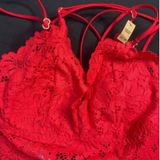 Victoria's‎ Secret PINK Red Lace Crisscross Strap Bralette Bralette XS/XP Photo 0