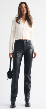 Curve Love Ultra High-Rise 90s Straight Vegan Leather Abercrombie Photo 0