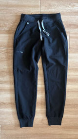 FIGS Jogger Scrub Pants Women’s Photo 0
