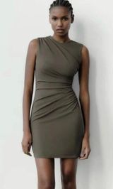 Green Midi Dress Photo 0