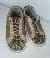 SZ 8 Women's Leopard Print Lace-Up Fashion Sneakers, Hey Dude shoes Photo 0