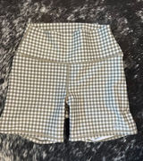 Alo Yoga Shorts Biker Photo 0