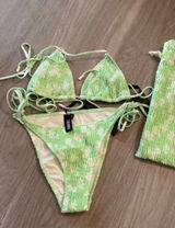 Triangl Bikini Top Photo 0