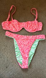 Swimsuit Photo 0