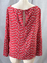 Ann Taylor Factory Red Floral Pleated Bell Sleeve Blouse Keyhole Back M Flowy‎ Photo 0