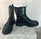 A New Day Black Faux Leather Chunky Platform Laura Gore Chelsea Boot Size 11 Photo 0