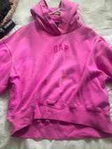 Pink cropped GAP hoodie Photo 0