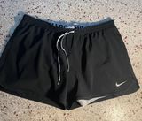 Nike X-Large Dri fit black and white shorts Photo 0