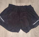 Lululemon Shorts Hotty Hot 2.5" Black Photo 0