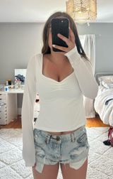 Amazon Top Photo 0