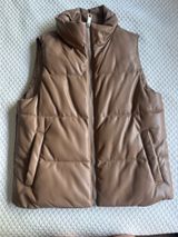 Hollister puffer vest Photo 0