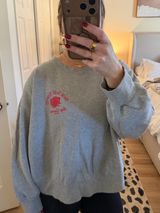 Old Navy Crewneck Sweatshirt Cropped Photo 0
