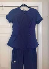Scrub Set Photo 0