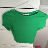 Crop Top Photo 0