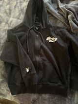 zip up Photo 0