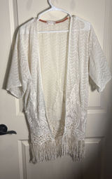 Altar'd State Cream Lace Fringe Trim‎ Kimono XS/S Boho Beach Bridal Festival Photo 0