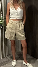 NWT Vintage 90's Bugle Boy‎ High-Waist Pleated Women's Shorts in Tan Size 4 Photo 0