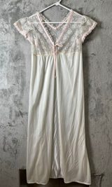 Vintage Lace Nightgown Dainty Ivory Pink‎ Sheer Cottagecore Romantic Milkmaid SM Photo 0