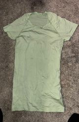 Lululemon Swiftly Tech Short Sleeve Photo 0