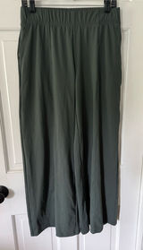 Old Navy Olive Green Wide-Leg Pull-On Trousers Photo 0
