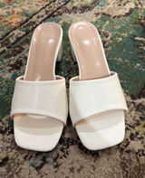 White thick strap heels Size 7.5 Photo 0