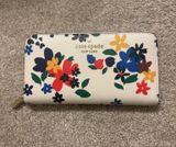 Kate Spade Wallet Photo 0