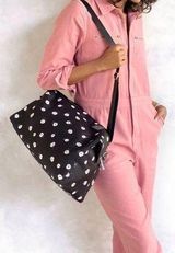Alice +Olivia travel bag black & floral duffle new Photo 0