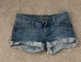 American Eagle Vintage Low-Rise Jean Shorts Photo 0