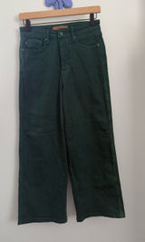 Judy Blue 3/26 Tummy Control Hunter Green Wide Crop Holiday Casual Photo 0