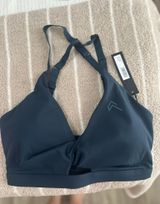Unified Oner Active Twist Bra Photo 0