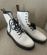 Doc Martens ZAVALA Combat Boot, white , S53, Sz 9 Photo 0