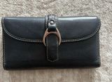 Dooney and Bourke wallet Photo 0