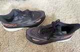 HOKA Clifton 9 women’s 8.5 Photo 0