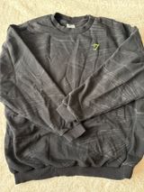 Gymshark Crewneck Sweatshirt Photo 0