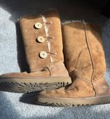 UGG Women’s Bailey Button Triplet Boots - Chestnut 10 Photo 0