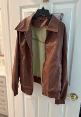 Brown leather jacket Size M Photo 0